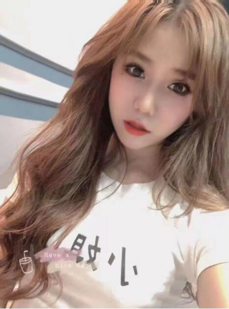 天河城 少妇果儿